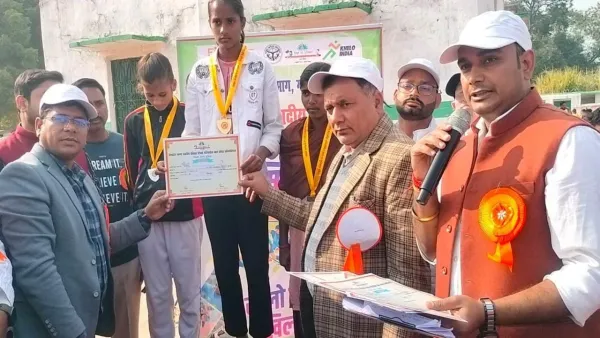 गोंडा : ब्लाक स्तरीय खेलकूद प्रतियोगिता में बच्चों ने दिखाई प्रतिभा, फर्राटा दौड़‌ में मुनीता, हिमांशु व राज अव्वल