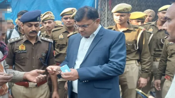 UP: दूसरे दिन चला अभियान, दरगाह पर ठहरे लोगों के देखे पहचान पत्र