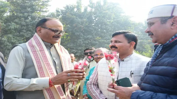 UP: डिप्टी सीएम बोले-योग से मिलती है शरीर को शुद्धता...एसआईआर से चुनाव को मिलेगी