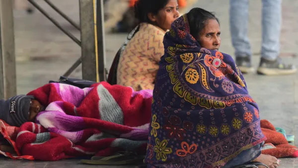 उत्तर भारत में ठंड का तांडव: यूपी की हालात सबसे ज्यादा खराब...विजिबिलिटी जीरो, 27 जिलों में कोहरा छाया, ट्रेनें घंटों लेट, फ्लाइट्स कैंसिल