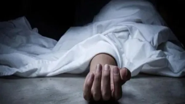  महोबा में सहायक BLO का कुएं में मिला शव : पुलिस ने जांच की शुरू, काम के दबाव की बात आई सामने 