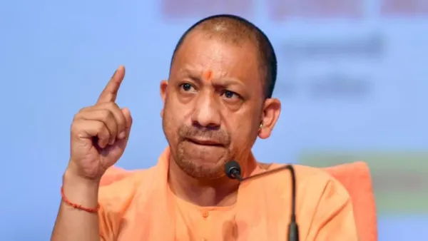 Road Accident : समन्वित प्रयासों से सड़क दुर्घटनाओं में लाएं कमी.., अधिकारियों से बोले सीएम योगी, जनजागरुकता अभियान चलाने के दिए निर्देश