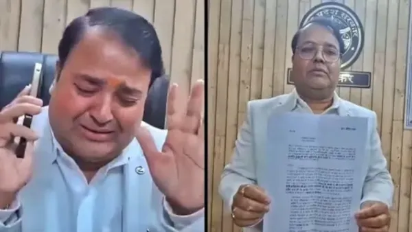सीएम योगी के नाम पर बटोरी पब्लीसिटी... अब जीएसटी अधिकारी ने इस्तीफा लिया वापस