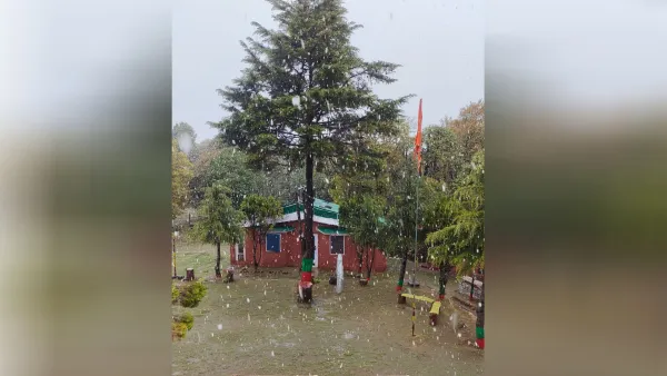 Uttrakhand: राज्य में पहाड़ से मैदान तक बारिश और बर्फबारी...चार धाम यात्रा की तैयारियों में खलल