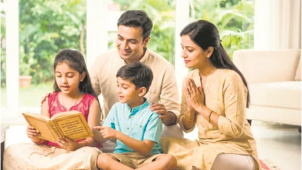 डिजिटल दुनिया से बनाएं दूरी... बच्चों में डालें किताबें पढ़ने के संस्कार