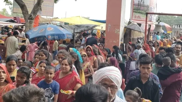 बुढ़वा मंगलवार :   जौनपुर के मंदिरों में उमड़ी श्रद्धालुओं की भीड़, जय श्री राम के जयघोष से गूंजा परिसर