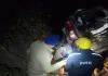 नैनीताल में निगलात के पास खाई में गिरी कार, यूपी के तीन पर्यटकों की मौत, दो घायल