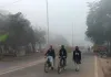 अमेठी में ठंड और कोहरे का डबल अटैक, DM के आदेश पर बदला स्कूलों का समय 
