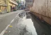 <span class="t-red">Bareilly:</span> नालियों का पानी सड़क पर भरने से लोग परेशान, शिकायत के बावजूद नहीं हुआ समाधान