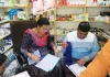 <span class="t-red">Bareilly:</span> बिना लाइसेंस चल रहे मेडिकल स्टोर का भंडाफोड़, 5 संदिग्ध दवाओं के लिए नमूने