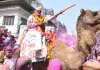 लखनऊ : चौक में दिखी पिचकारी से रंगों की जंग! ऊंट पर सवार ब्रजेश पाठक तो खुली जिप्सी में बैठक कर दिनेश शर्मा ने खेली होली