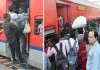<span class="t-red">Bareilly :</span> होली पर घर पहुंचने की जद्दोजहद...ट्रेनों में भीड़ बढ़ने से हालात बदतर