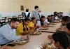 बाराबंकी : जिलाधिकारी ने छात्राओं के साथ बैठकर किया भोजन, जांची गुणवत्ता