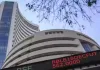<span class="t-red">Stock Market Closed : </span>आईटी सेक्टर में भारी बिकवाली, एक हजार अंक लुढ़का सेंसेक्स; निफ्टी को हुआ नुकसान 