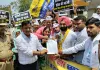 बाराबंकी : स्मार्ट मीटर के खिलाफ AAP का प्रदर्शन, कहा- UP में स्मार्ट मीटर के नाम पर हो रही खुली लूट
