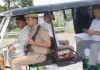 Azamgarh News : पीएम मोदी की अपील पर डीएम ने छोड़ा सरकारी वाहन, ई-रिक्शा से पहंचे कलेक्ट्रेट