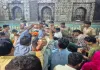  बाराबंकी : पुरुषोत्तम मास के पहले सोमवार पर महादेवा मंदिर में उमड़ा श्रद्धा का सैलाब, श्रद्धालुओं ने किया जलाभिषेक