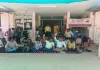 <span class="t-red">Barabanki News :</span> वेतन नहीं तो काम नहीं... संविदा स्वास्थ्य कर्मचारियों का अनिश्चितकालीन धरना शुरू
