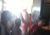 <span class="t-red">बरेली में बिजली संकट गहराया :</span> तीन दिन से बिजली-पानी गुल, गुस्साए लोगों ने लगाया जाम, पुलिस की कड़ी मशक्कत के बाद बहाल हुआ यातायात 