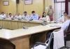 Pratapgarh News : निजी स्कूलों की लूट पर डीएम हुए सख्त, ड्रेस-किताबों की बाध्यता पर होगी कार्रवाई
