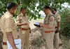 Barabanki Crime News : एक ही पेड़ से लटकते मिले युवक-युवती के शव, प्रेम प्रसंग की चर्चा