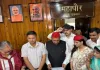 <span class="t-red">Lucknow News: </span>हाई कोर्ट की सख्ती से बैकफुट पर आईं लखनऊ मेयर, सपा पार्षद को दिलाई शपत