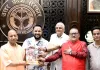 <span class="t-red">लखनऊ-हल्द्वानी प्रस्तावित गोमती एक्सप्रेसवे के जल्द निर्माण की मांग, </span>मुख्यमंत्री योगी से मिला पर्वतीय महासभा का प्रतिनिधिमंडल
