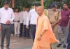   <span class="t-red">जनता दर्शन में बोले सीएम योगी, </span> यूपी सरकार की प्राथमिकता, सभी की समस्या का हो त्वरित समाधान 