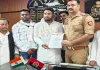 Lucknow News: अखिलेश यादव की बेटी पर की गई अभद्र टिप्पणी को लेकर सपाइयों में आक्रोश, हजरतगंज कोतवाली में दी तहरीर