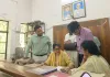 Gonda News: सदर तहसील में डीएम का औचक निरीक्षण, फाइलों की गहन जांच से मचा हड़कंप, लंबित मामलों पर सख्त रुख