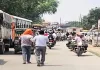 Gonda News : बड़गांव ओवरब्रिज पर लगा भीषण जाम, घंटों फंसे रहे वाहन, गर्मी-उमस से परेशान हुए राहगीर