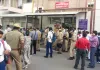 Lucknow Fire Tragedy : ट्रॉमा सेंटर में चीखें, आंसू और टूटते सपने... अपनों की तलाश में भटकते परिजनों की सिसकियों से गूंज उठा परिसर