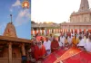 Ayodhya News : 11 संत-महंतों ने शेषावतार मंदिर पर किया धर्म ध्वज का आरोहण, चार हजार रामभक्त कार्यक्रम के बने साक्षी