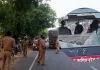 <span class="t-red">आगरा में हादसे के बाद बवाल...</span> थार सवार ने युवक को कुचला, मौत पर भड़की भीड़, पुलिस पर पथराव