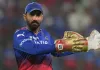 <span class="t-red">Dinesh Karthik Birthday: </span>मैदान पर मैच फिनिश करने से लेकर आरसीबी को लगातार दो बार खिताब दिलाने तक; जानिए 'डीके' के करियर का अद्भुत सफर
