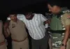 <span class="t-red">बलिया पुलिस मुठभेड़ में संदिग्ध गौ तस्कर गिरफ्तार, </span>जवाबी कार्रवाई में पैर में लगी गोली