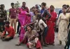 <span class="t-red">Gonda News: </span>रेलवे ट्रैक पर मिला युवक का शव, परिजनों ने लगाया हत्या का आरोप... हाईवे पर शव रखकर किया प्रदर्शन