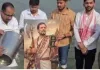 राहुल गांधी के एक हाथ में फरसा, दूसरे में संविधान...यूथ कांग्रेस ने गंगा घाट पर अनोखे अंदाज में मनाया जन्मदिन 