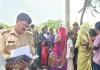 <span class="t-red">Raebareli : </span> पैसों के विवाद में नशेड़ी बेटे ने लाठी-डंडों से पीटकर की पिता की हत्या, इलाके में कोहराम, आरोपी फरार