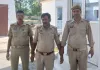  <span class="t-red">गोंडा में रिश्वत लेते रंगे हाथ पकड़ा गया वन दरोगा,</span> एंटी करप्शन टीम ने किया गिरफ्तार