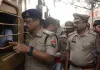 <span class="t-red">घर लौटने की जंग, </span> पुलिस आरक्षी भर्ती परीक्षा के बाद स्टेशन-बस अड्डों पर अभ्यर्थियों की भीड़, देखें तस्वीर 