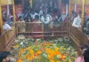 <span class="t-red"> आस्था के आगे बेअसर रही तपिश: </span>प्रयागराज में आखिरी बड़े मंगल की धूम, 5.5 क्विंटल फलों से हुआ बजरंगबली का दिव्य श्रृंगार