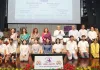 <span class="t-red">UP पुलिस</span> परिवार से 103 बच्चे MBBS और 26 पहुंचे IIT, बोले DGP- बच्चों को चुनौतियों से ही सीखना होगा