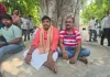 <span class="t-red">Kannauj News:</span>  कन्नौज में ब्लॉक प्रमुख ने SDM पर लगाया कुर्सी से भगाने का आरोप, तहसील में पेड़ के नीचे धरने पर बैठे