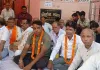 <span class="t-red">Ballia News: </span> बलिया में शराब की दुकानों के खिलाफ आंदोलन, बेदुआ मोहल्ले में अनिश्चितकालीन भूख हड़ताल