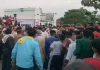 <span class="t-red">मिर्जापुर में दर्दनाक हादसा:</span> मिट्टी से लदे ट्रैक्टर-ट्रॉली के नीचे कुचलकर पिता और 6 वर्षीय बेटे की मौत