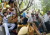 <span class="t-red"> Lucknow News:</span> लखनऊ में NSUI का राजभवन मार्च, पेपर लीक और कार्यकर्ताओं की गिरफ्तारी के विरोध में प्रदर्शन