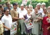 Kanpur News : कांग्रेस का चूड़ी भेंट सत्याग्रह, शिक्षा मंत्री की बर्खास्तगी और छात्रों पर लाठीचार्ज के खिलाफ प्रदर्शन