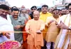 गोरखपुर के पहले 6 लेन फ्लाईओवर समेत 14 परियोजनाओं का CM ने किया लोकार्पण, कहा- आस्था पर प्रहार करने वाले आज दे रहे उपदेश