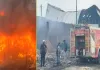 <span class="t-red">Moradabad News :</span> रानी नांगल में 27 कपड़ा गोदामों में लगी भीषण आग, लाखों का माल जलकर राख